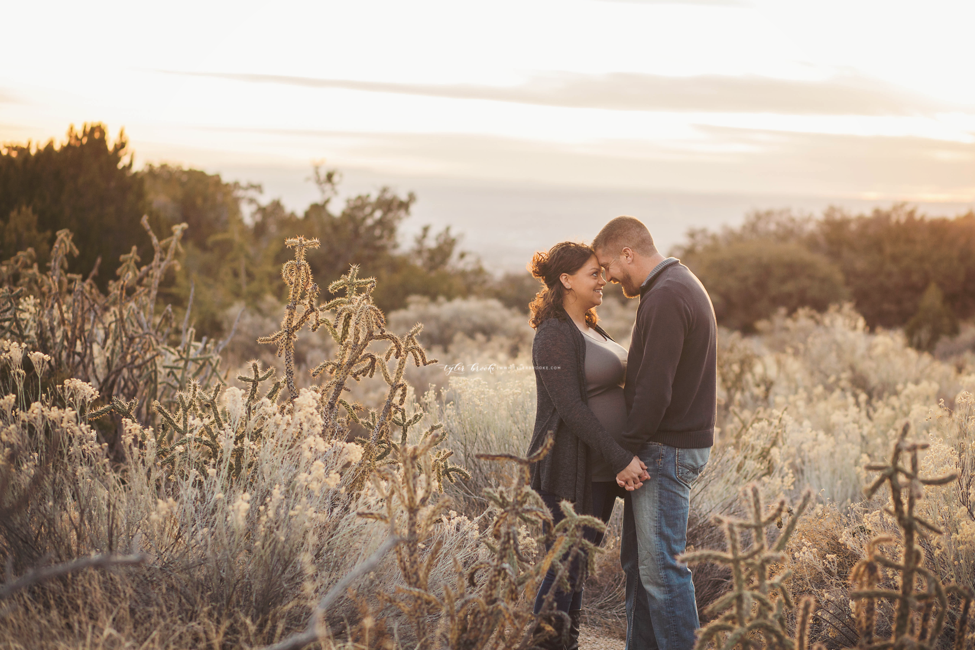 Albuquerque Maternity Photographer | Tyler Brooke Photography | www.tylerbrooke.com