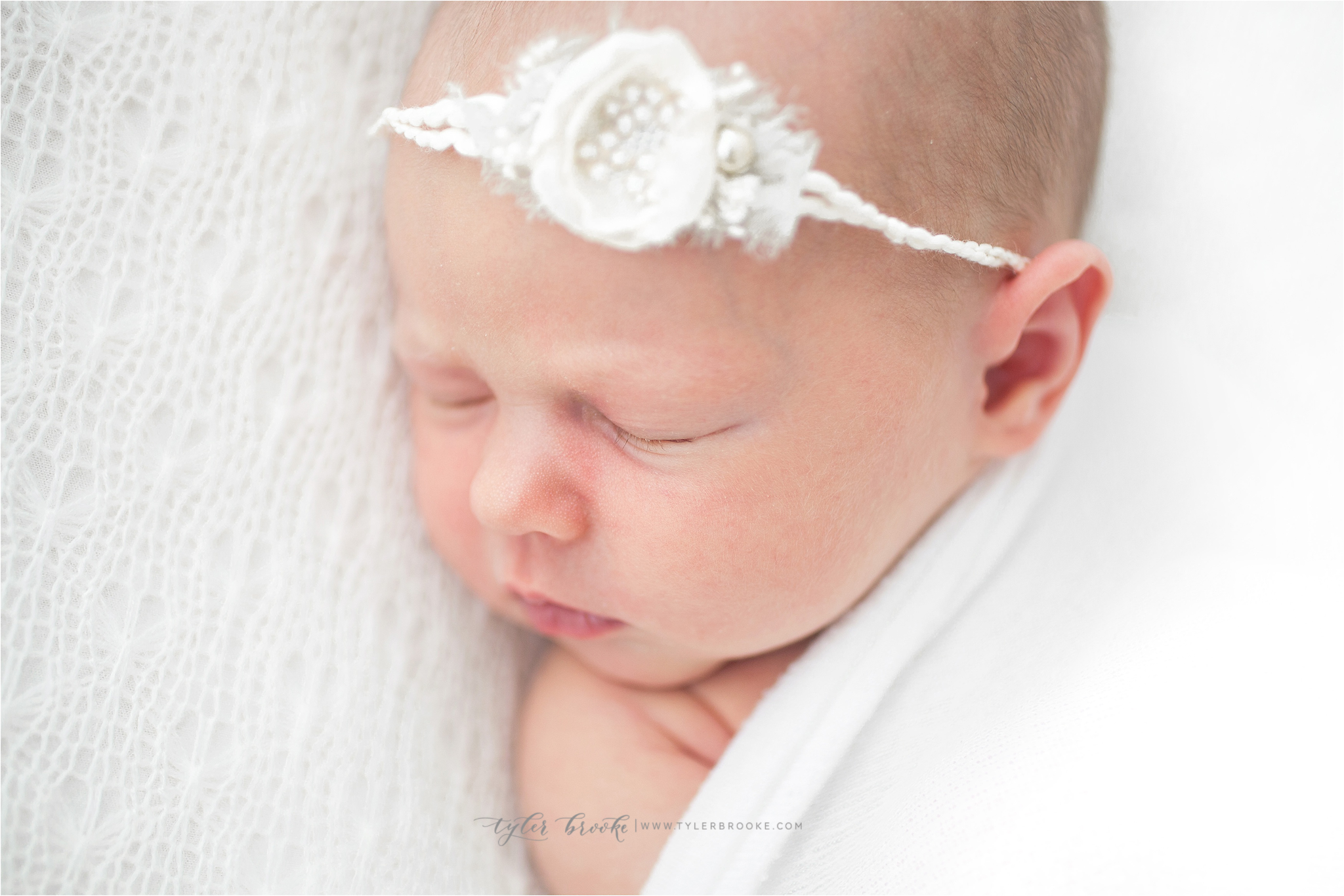 http://tylerbrooke.com/albuquerque-newborn-photographer-session-details/